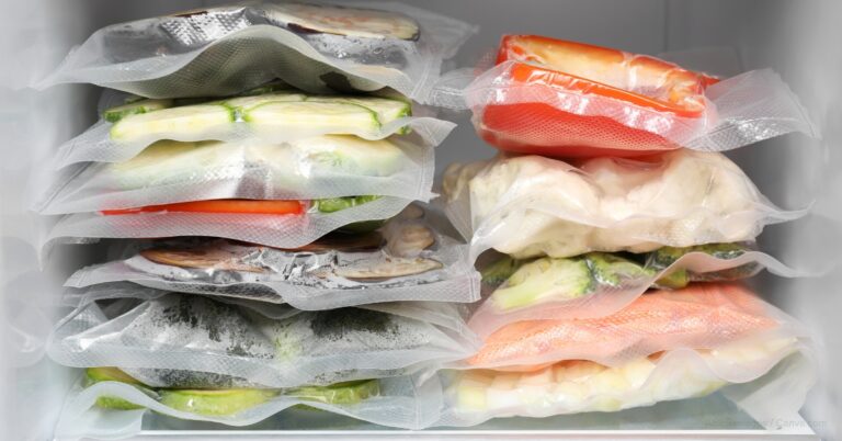 Food-Safe Plastic Bags: Harmful or Helpful?